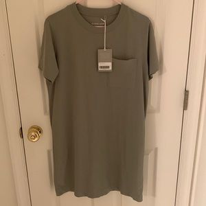 NWT Everlane Sage T-Shirt Dress || Size Small